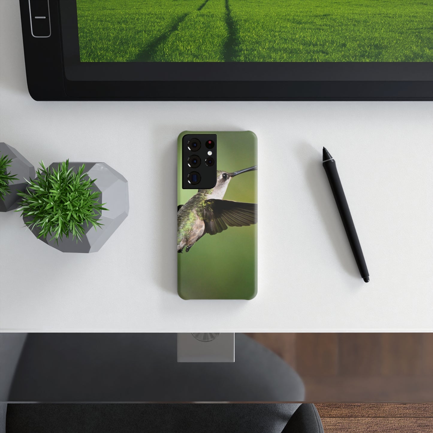Hummingbird Phone Case, Slim Snap Case for Nature Lovers, Eco-Friendly Phone Accessory, Gift for Wildlife Enthusiasts, Unique Tech Decor