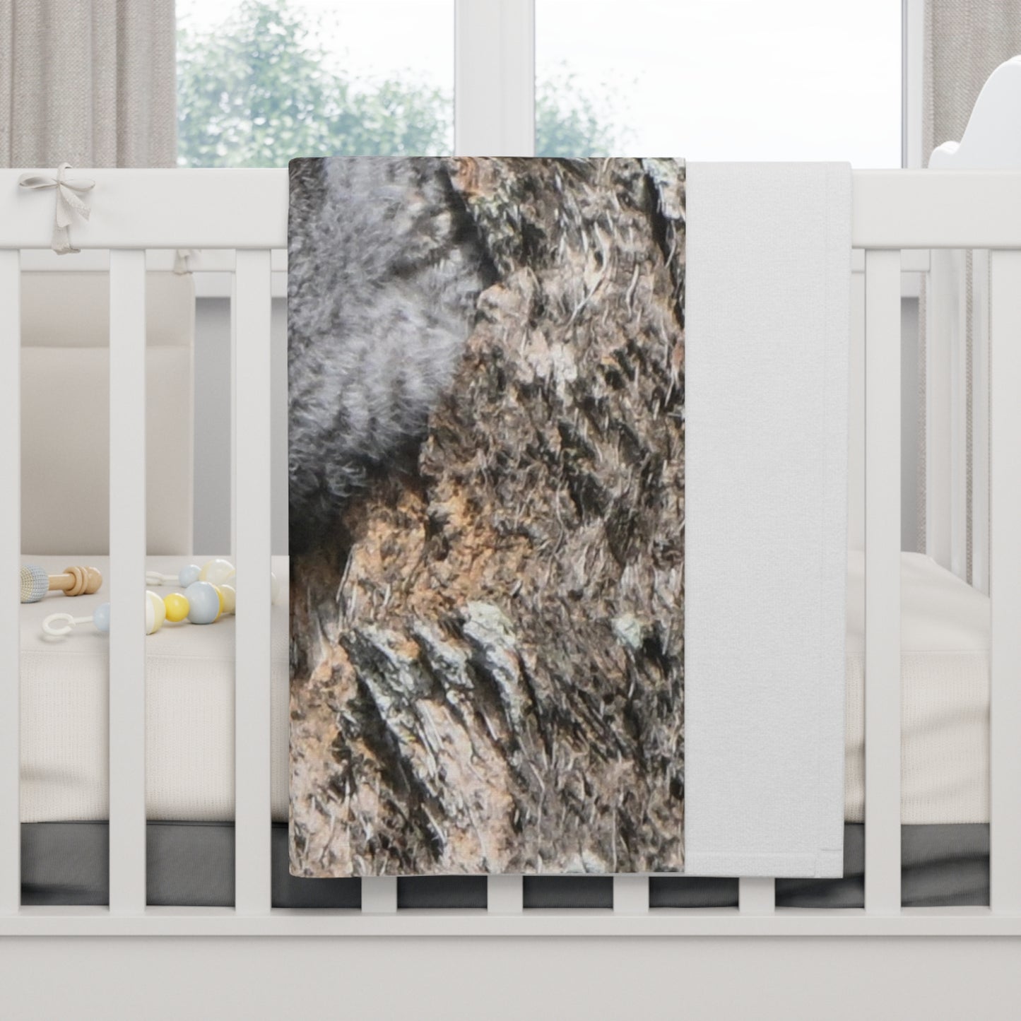 Cozy Owl Baby Blanket | Soft Fleece Nursery Decor, Gift for Baby Showers, Unique Kids' Room, Bird Lovers' Present, Eco-Friendly