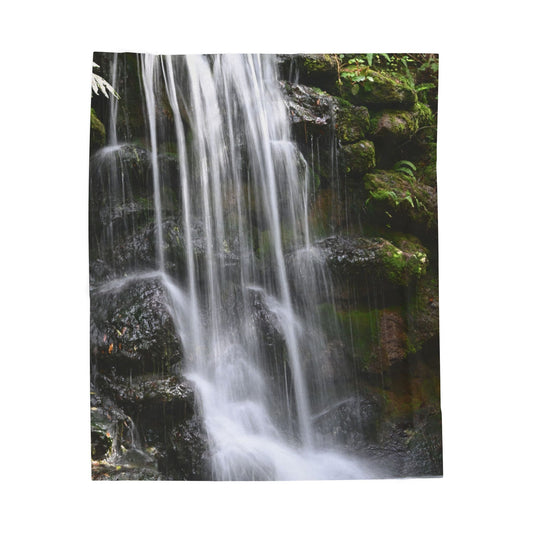 Waterfall Velveteen Plush Blanket – Cozy Nature Print Throw