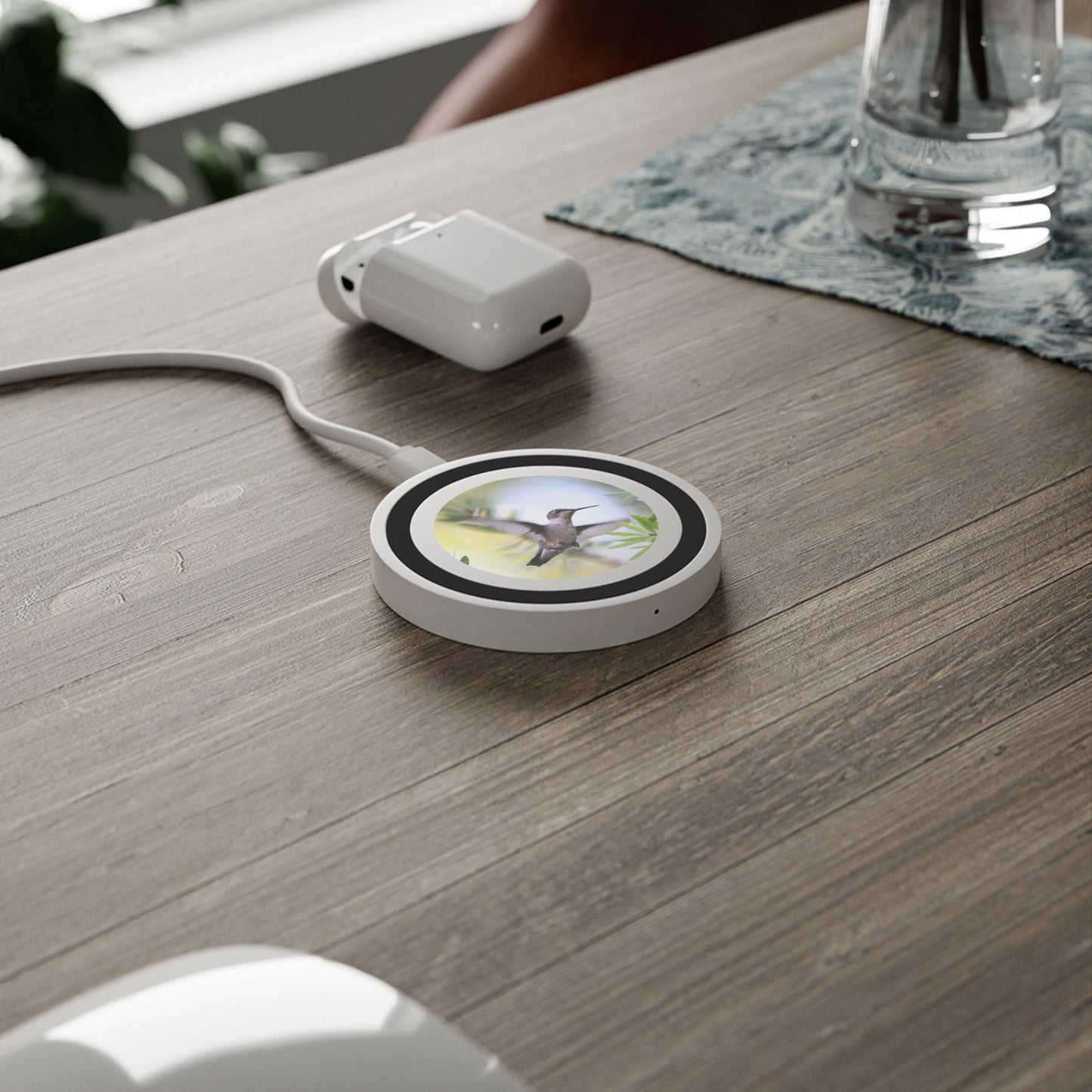 Hummingbird Wireless Charging Pad — Fast Qi Phone Charger with Blue Accent