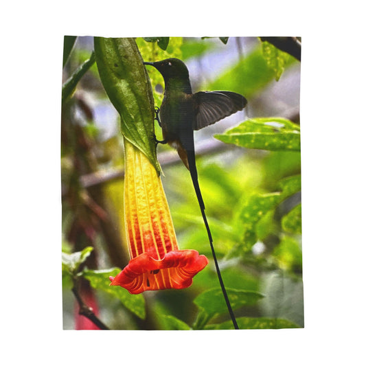 Hummingbird & Trumpet Flower Velveteen Plush Blanket — Soft Nature Throw